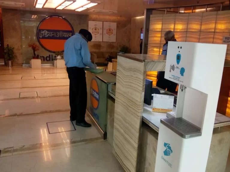 Hand Sanitizer & Temperature Screening Booth || PILO || Smart || Covid-19